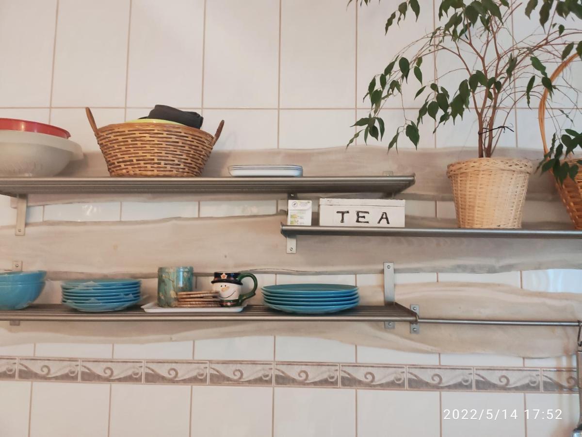 Romantic Two Bedroom Apartments In The Hills Of Budapest With Private Parking Екстериор снимка