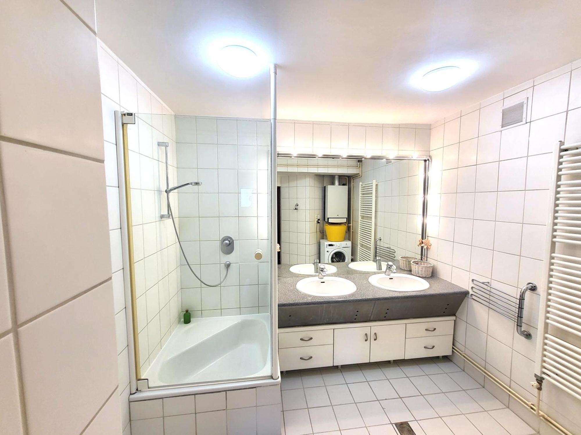 Romantic Two Bedroom Apartments In The Hills Of Budapest With Private Parking Екстериор снимка